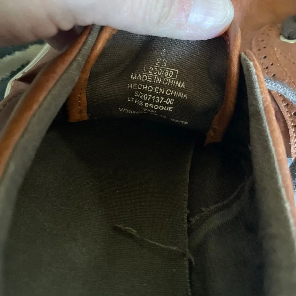 Old Navy step into